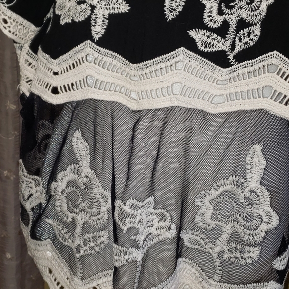 Ember | Anthropologie Top - Picture 13 of 14